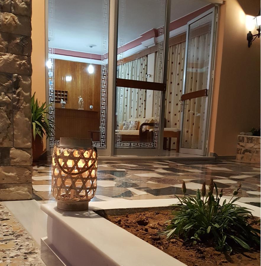 Hermes Agia Marina  Exteriör bild